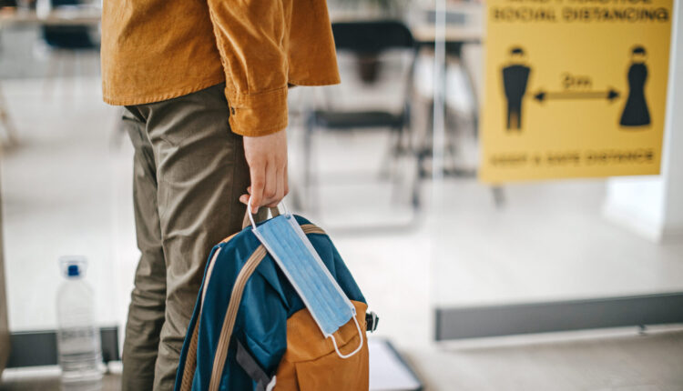 How omicron is making another COVID school year even worse ⋆ Michigan Advance