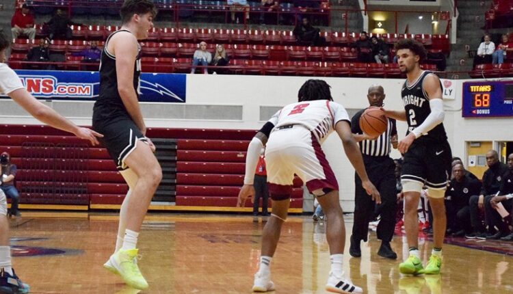 Raider comeback falls short at Detroit Mercy