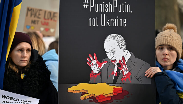 Waves of Russian forces launch assault on Ukraine and U.S. prepares added sanctions ⋆ Michigan Advance