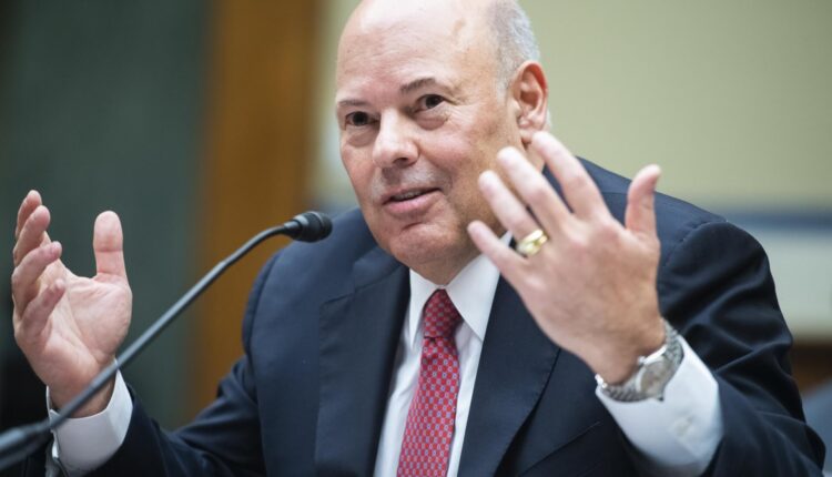 Peters postal reform bill and efforts to remove Postmaster DeJoy remain stalled ⋆ Michigan Advance