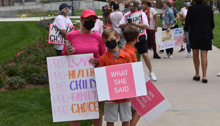 Mich. Planned Parenthood head calls SCOTUS overturning Roe ‘tragic’ and ‘unprecedented’ ⋆ Michigan Advance