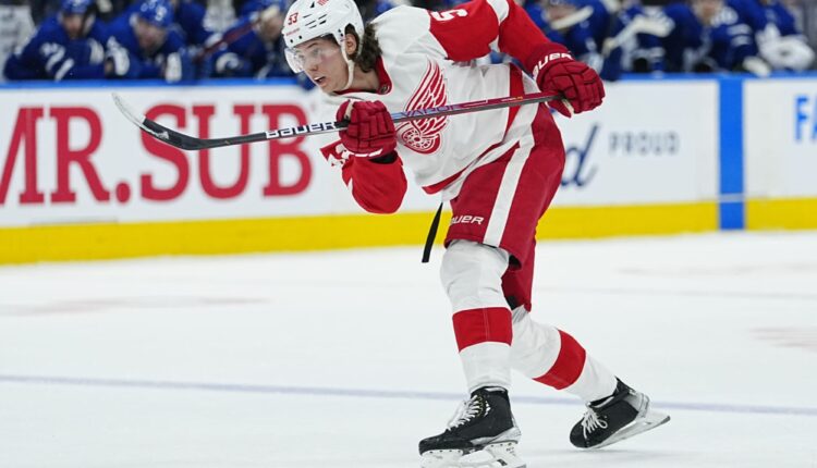 Moritz Seider named Calder Trophy finalist