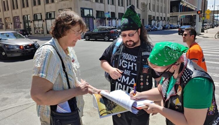 Voting rights advocates organize in SE and West Michigan to get measure on the Nov. ballot ⋆ Michigan Advance