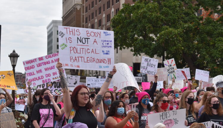 Two women share their abortion stories ahead of a decision on Roe v Wade ⋆ Michigan Advance