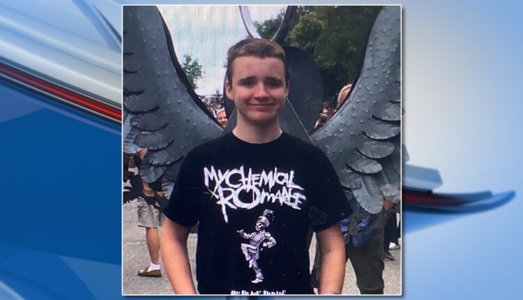 Lansing police seek missing 15-year-old boy
