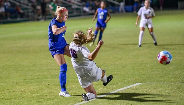 Women's Soccer Falls in Season Opener to Detroit Mercy