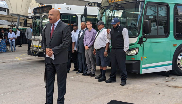 DDOT gets $6.9M federal grant for electric buses, charging gear