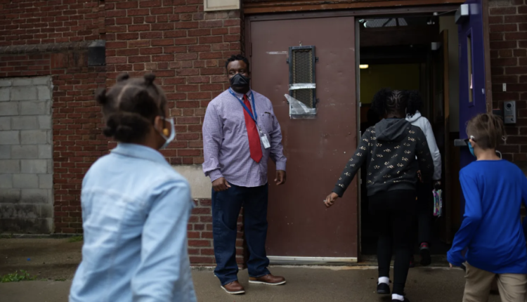 Where Michigan school districts stand on 2022-23 COVID protocols