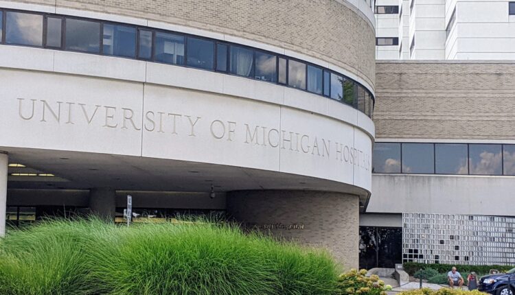 U of M nurses overwhelmingly vote to strike, EMU professors to decide Tuesday ⋆ Michigan Advance