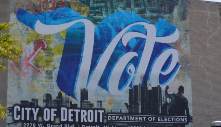 Young activists power National Voter Registration Day efforts in Southeast Michigan ⋆ Michigan Advance
