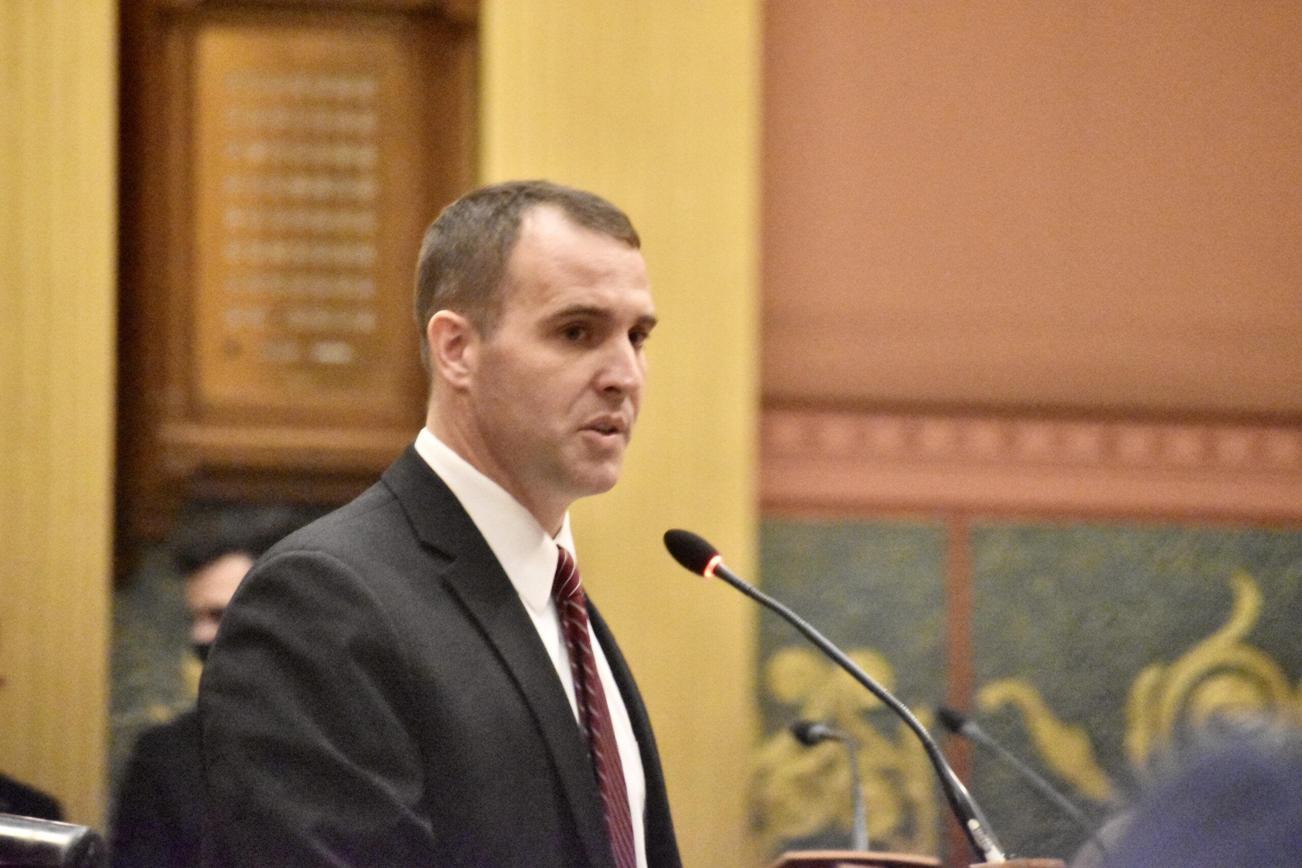Albert resigns as House Approps chair, opposes new bipartisan spending plan ⋆ Michigan Advance