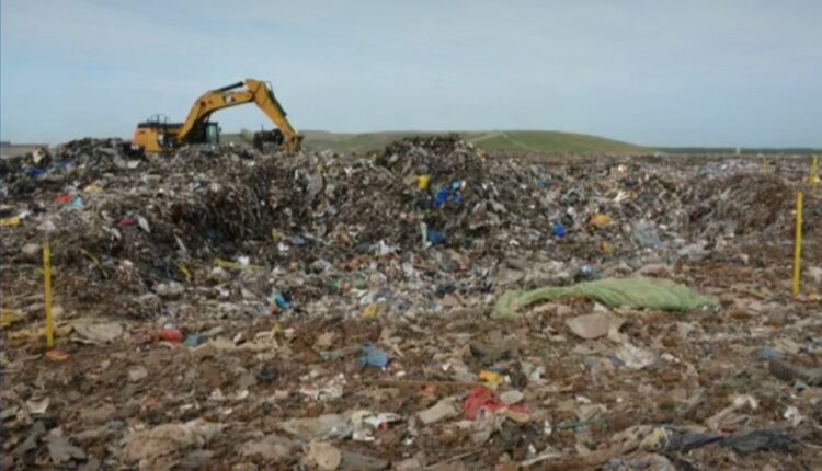 Detroit police end landfill search for teen 'savagely taken' from family