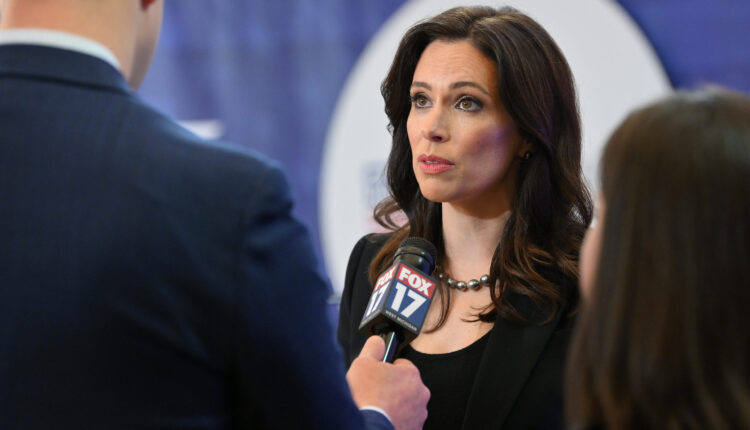 Dixon defended blackface, blasted hijabs on her TV show ⋆ Michigan Advance