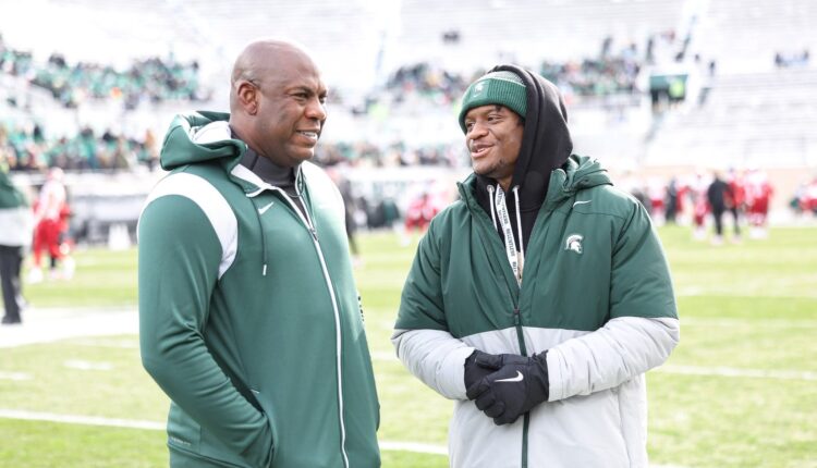 Kenneth Walker III receives a raucous ovation during return to East Lansing
