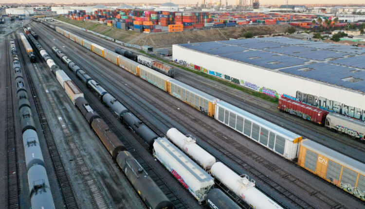 U.S. House votes to avert calamitous rail strike, but Senate prospects murky ⋆ Michigan Advance