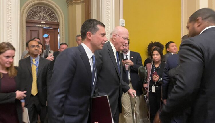 U.S. Senate averts freight rail strike, but bid to include worker sick leave fails ⋆ Michigan Advance
