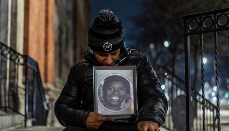 Memorial honors 31 Detroiters who died while homeless