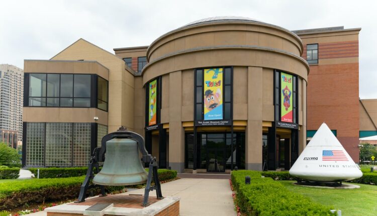 7 Fantastic Things To Do With Grandkids In Grand Rapids, Michigan