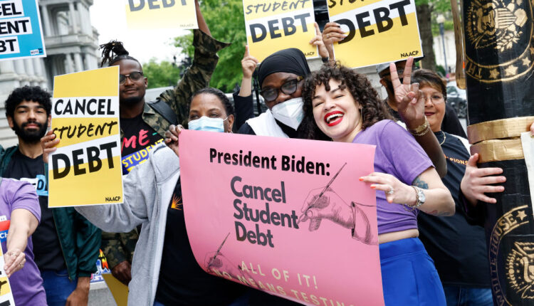 Black student loan borrowers at risk as U.S. Supreme Court weighs forgiveness plan ⋆ Michigan Advance