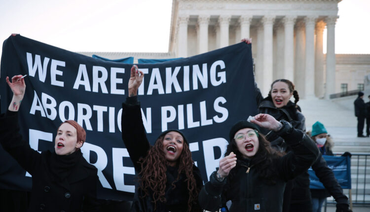 Remaining abortion clinics face more challenges if abortion pill limited by Texas judge ⋆ Michigan Advance