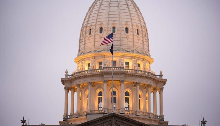 Right to Work repeal, prevailing wage clear Legislature, head to governor