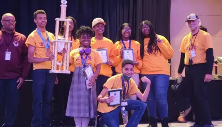 Detroit Renaissance chess team captures top prize at national competition