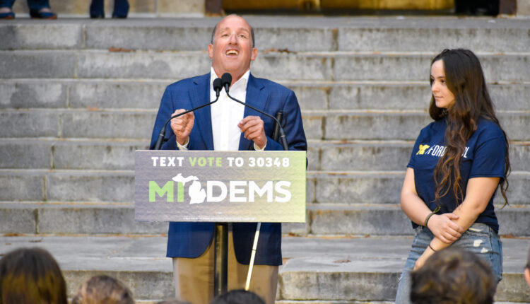 Michigan Supreme Court Justice Richard Bernstein takes leave for mental health treatment ⋆ Michigan Advance