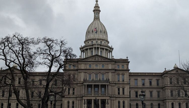Despite vows, Democrats do little to improve Michigan government transparency