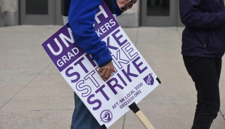 Striking U of M grad workers remain defiant as contract talks continue  ⋆ Michigan Advance