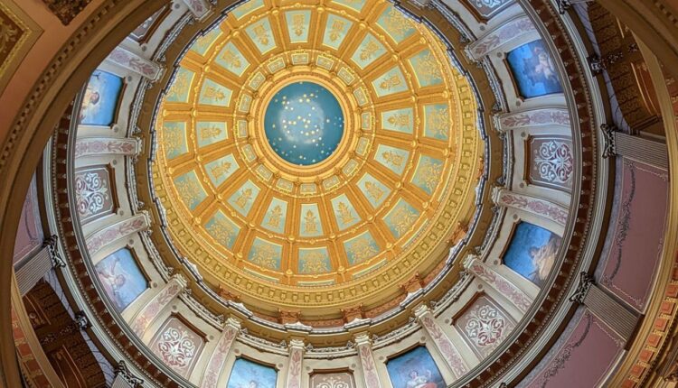 Michigan Democrats want cities to decide how much private employers pay