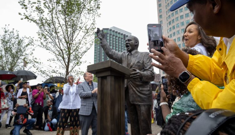 Detroit NAACP celebrates 60th anniversary of Walk to Freedom with MLK statue