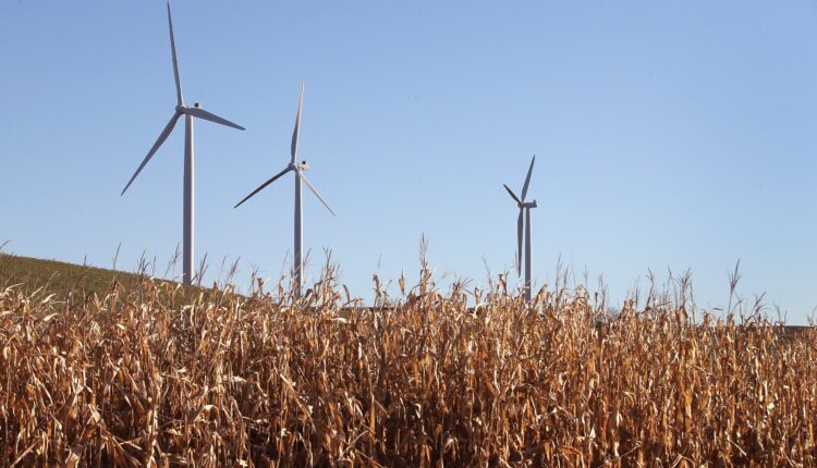 Michigan leads the country in clean energy jobs, new report says ⋆ Michigan Advance