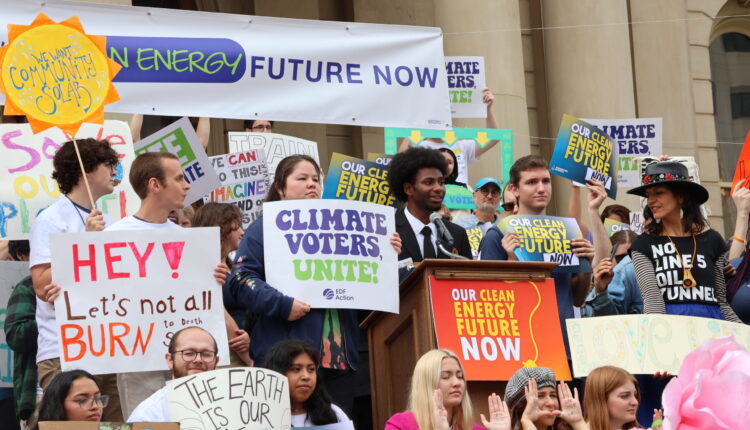 Advocates rally for clean energy as lawmakers continue to tweak legislation ⋆ Michigan Advance