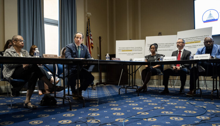 ‘Nationwide gun emergency’ discussed by U.S. House Democrats at roundtable meeting ⋆ Michigan Advance