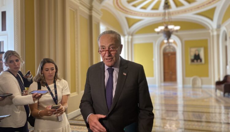 Immigration negotiations in Congress center on parole, asylum policy ⋆ Michigan Advance