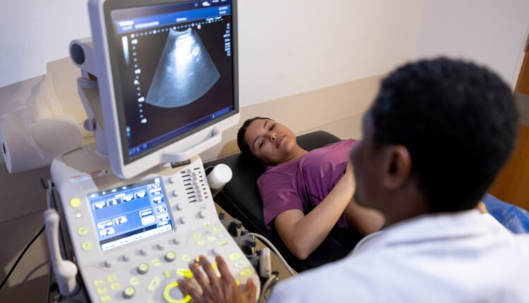 On Roe v. Wade anniversary, doctors outline the harms of a national abortion ban ⋆ Michigan Advance